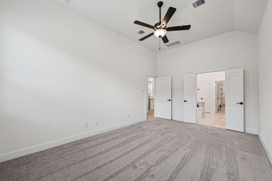 Spacious, unfurnished interior of a new home in Kresston, Montgomery (Image 22).