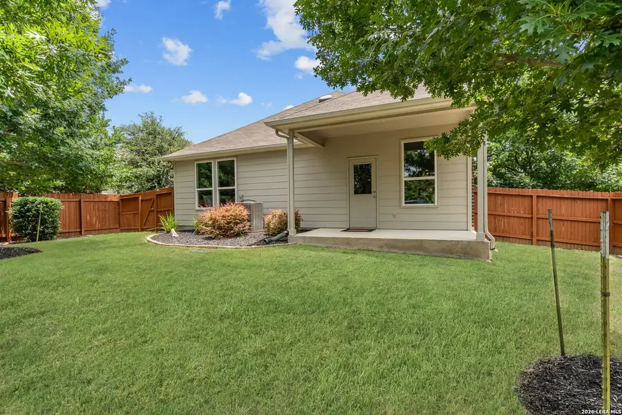 Exterior details and patio area of a home in Davis Ranch, San Antonio (Image 3).