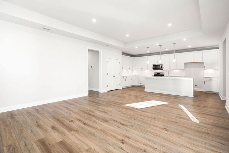 Spacious, unfurnished interior of a new home in Sun City Hilton Head, Bluffton (Image 16).