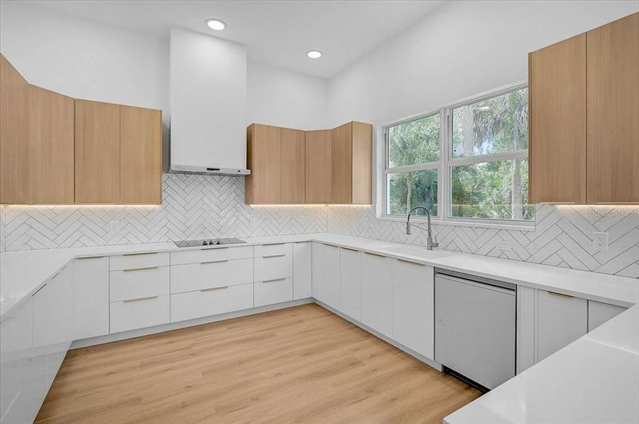 Furnished interior view inside a new home in , North Port (Image 12).
