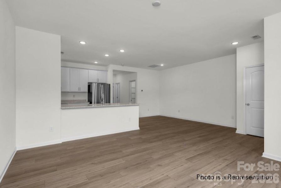 Spacious, unfurnished interior of a new home in Sierra Ridge, Gastonia (Image 13).