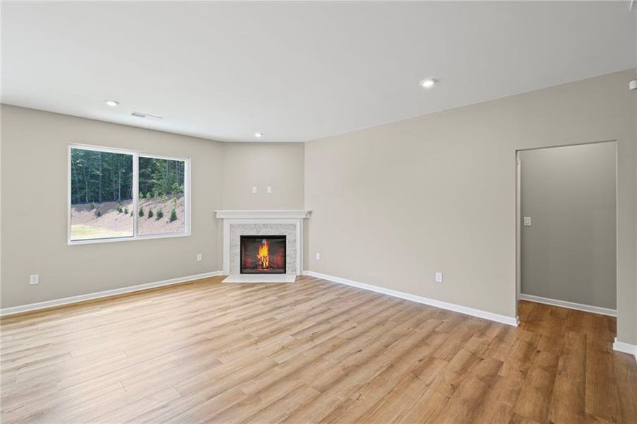 Spacious, unfurnished interior of a new home in Easton Park, Dallas (Image 23).