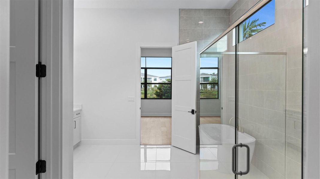 Furnished interior view inside a new home in , Palm Beach Gardens (Image 9).