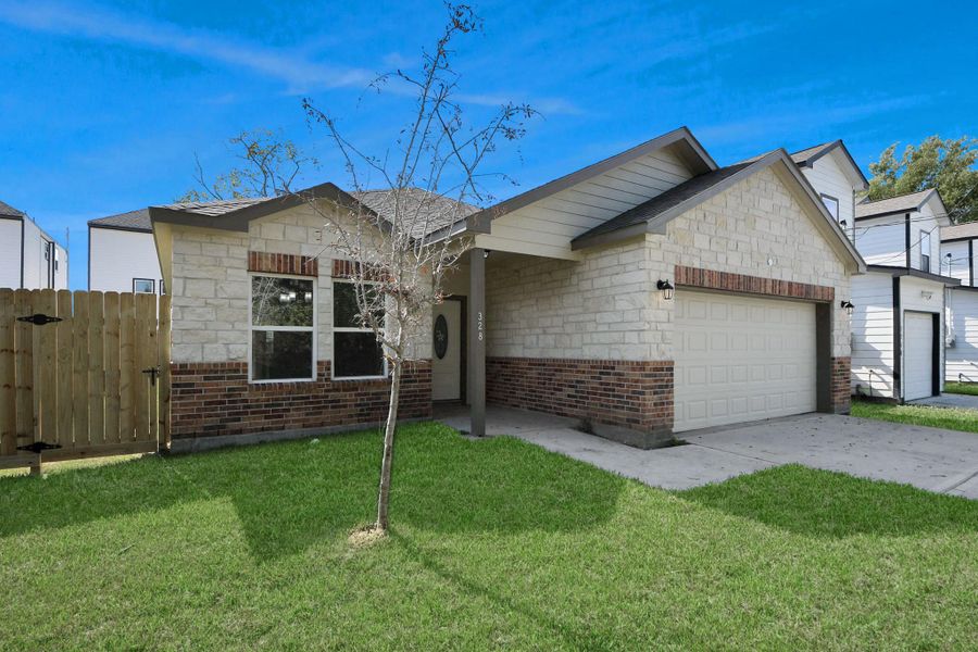 Exterior details and patio area of a home in , Houston (Image 2).