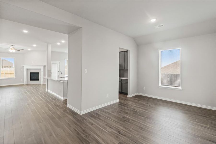 Spacious, unfurnished interior of a new home in Rocky Creek Crossing, Crowley (Image 13).