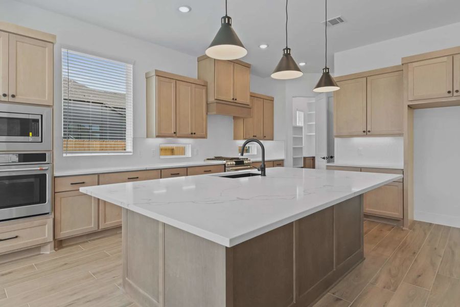 Representative furnished interior of a home built from the Rivercrest by Chesmar Homes in Riceland, Marion (Image 8).
