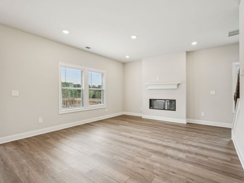 The Dallas Basement floorplan with the Upscale Rustic Linen interior package.