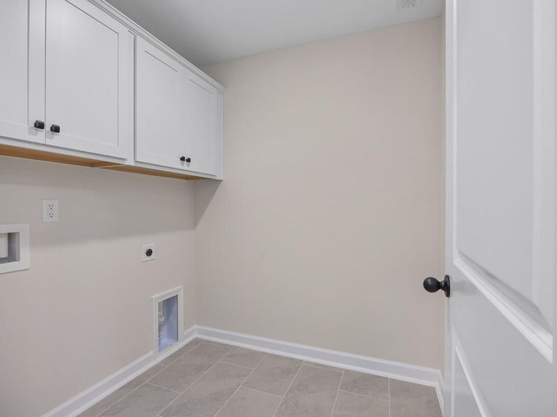 Spacious, unfurnished interior of a new home in Camden Park, Knightdale (Image 46).