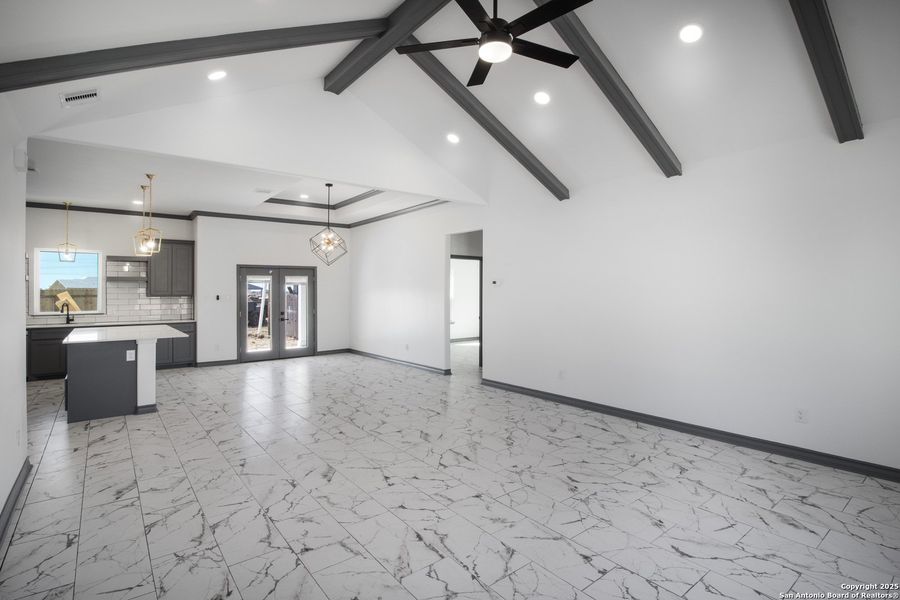 Spacious, unfurnished interior of a new home in , Corpus Christi (Image 14).