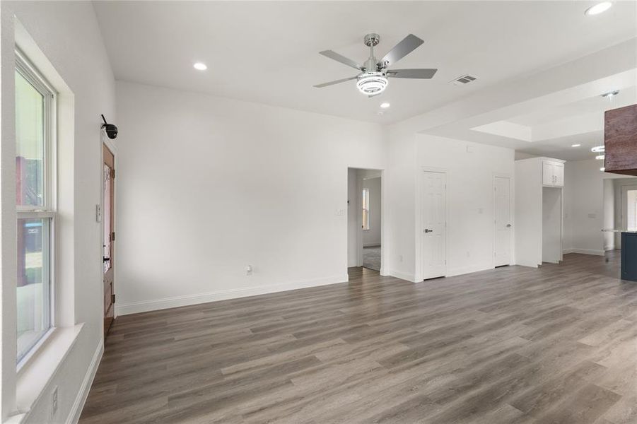 Spacious, unfurnished interior of a new home in , Fort Worth (Image 23).