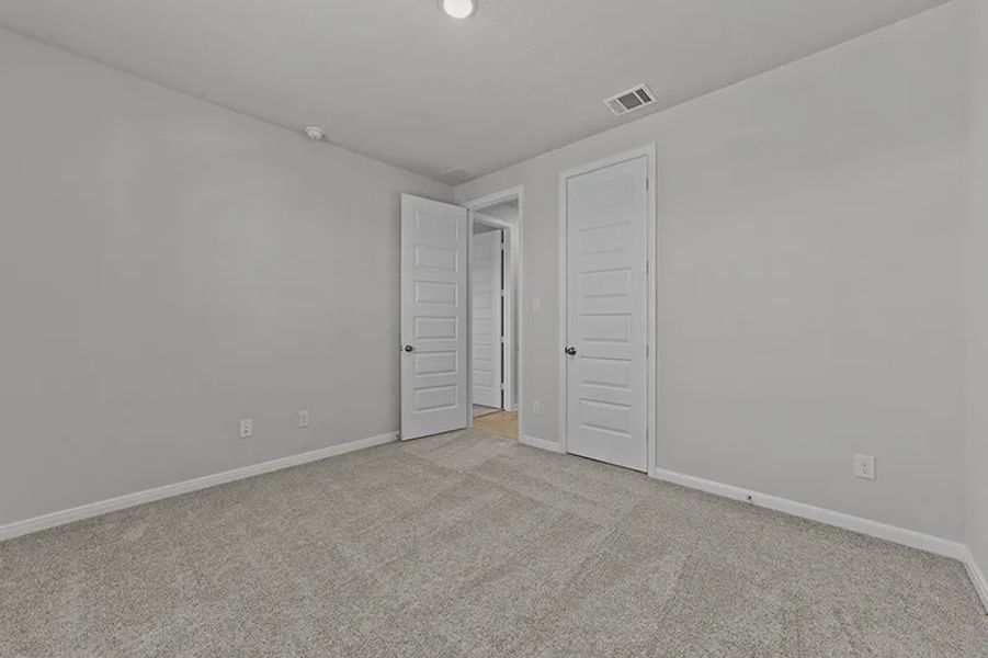 Spacious, unfurnished interior of a new home in Tinsley Meadows, Van Alstyne (Image 14).