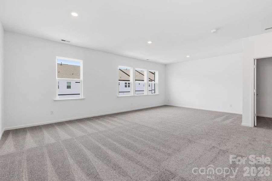 3131 Beacon Heights ~ Ready Now