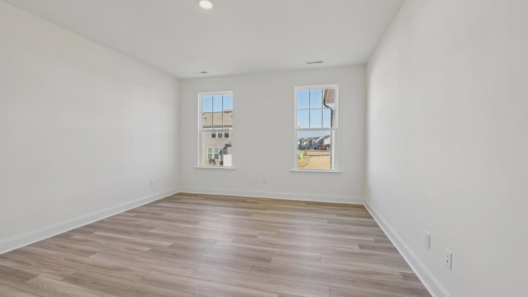 Furnished interior view inside a new home in Oakmont Manor, Oxford (Image 12).