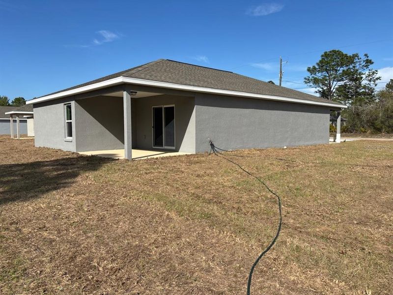 Exterior details and patio area of a home in , Dunnellon (Image 4). Exterior details and patio area of a home in , Dunnellon (Image 4).