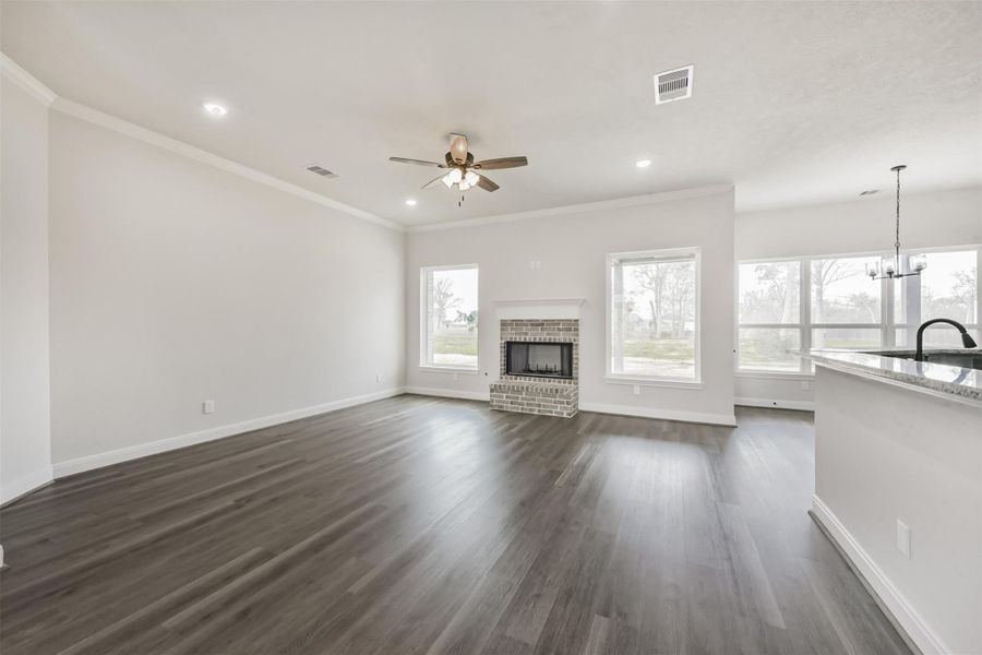 Spacious, unfurnished interior of a new home in , Baytown (Image 35).