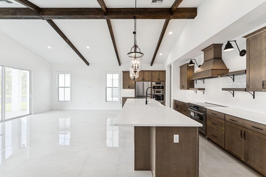 Kitchen, Great Room & Dining Area Kitchen, Great Room & Dining Area