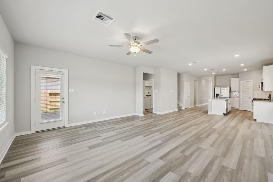 Photo is not of the actual home but is an inspirational photo of builder’s model home and may depict options, furnishings, and/or decorator features that are not included. Photo is not of the actual home but is an inspirational photo of builder’s model home and may depict options, furnishings, and/or decorator features that are not included.