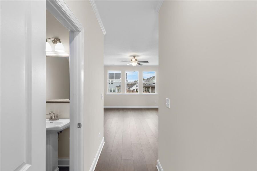 Spacious, unfurnished interior of a new home in Windsor, North Augusta (Image 12).