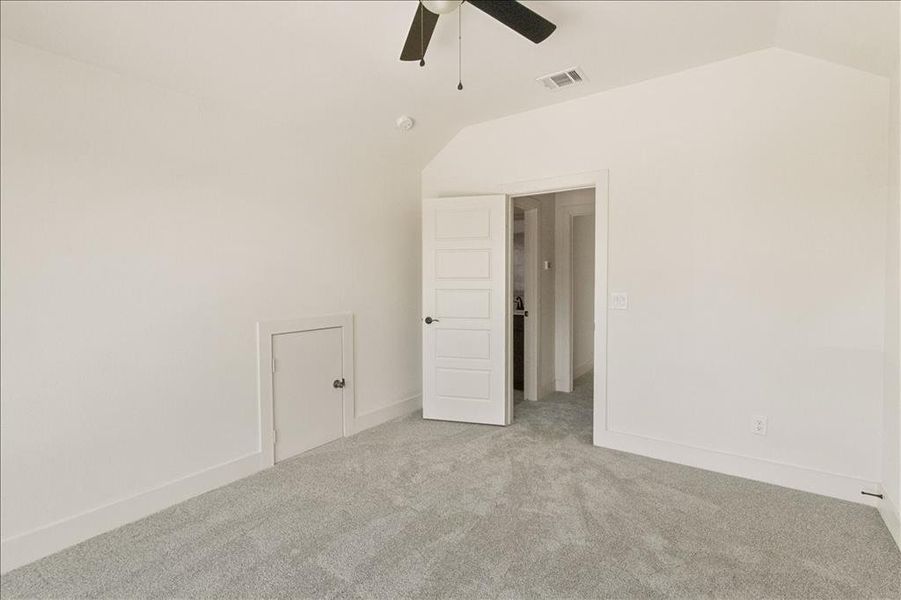 Spacious, unfurnished interior of a new home in , Fort Worth (Image 27).