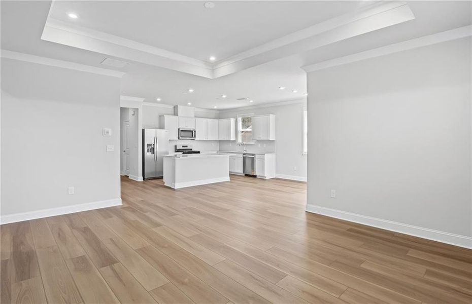 Spacious, unfurnished interior of a new home in Sun City Peachtree, Griffin (Image 7).