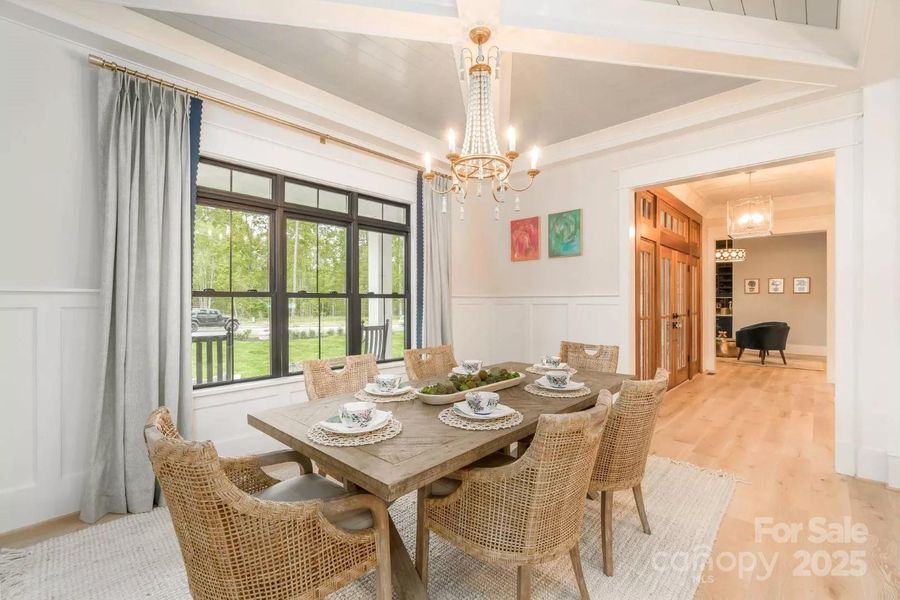 Dining (Representative photo)