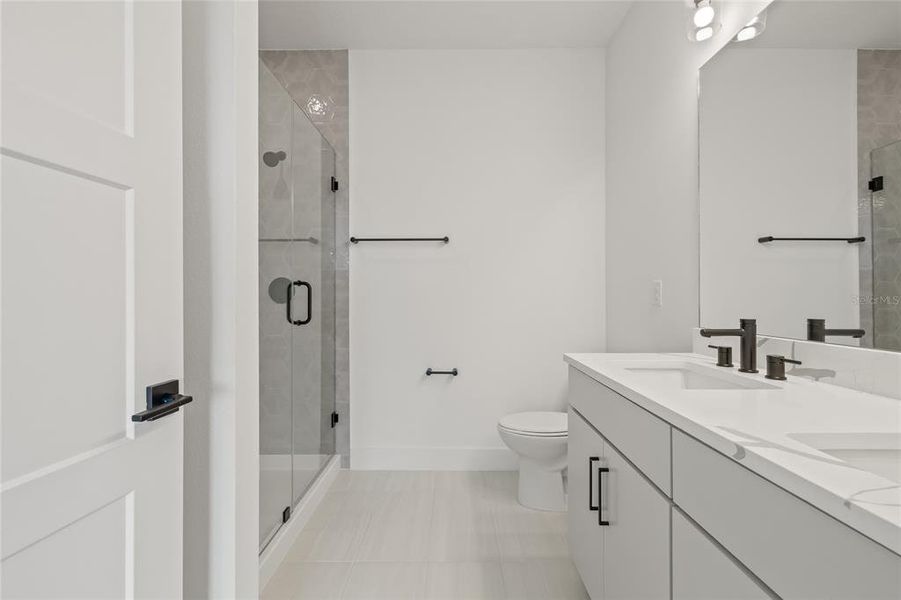 Furnished interior view inside a new home in Alante, St. Petersburg (Image 6).