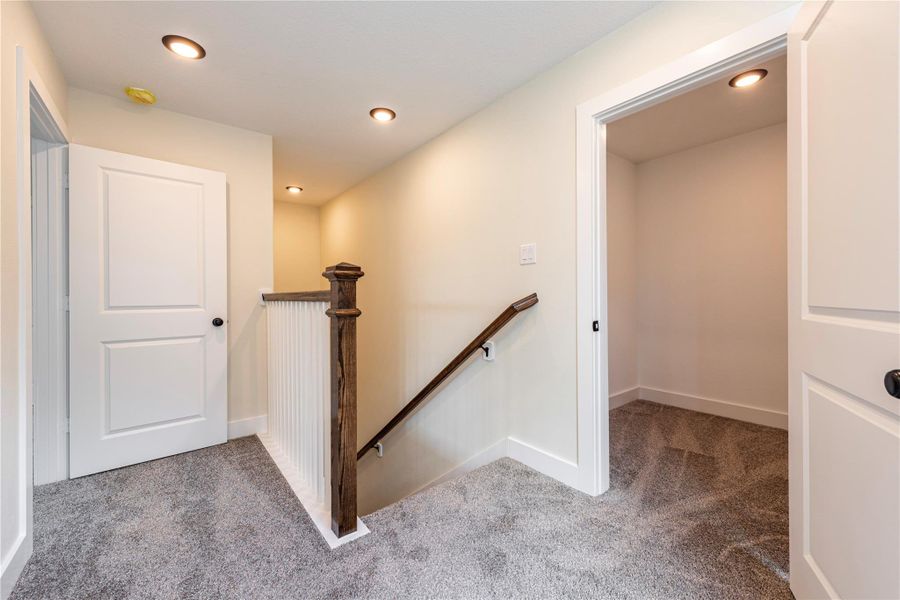 Image 33 of a home in .