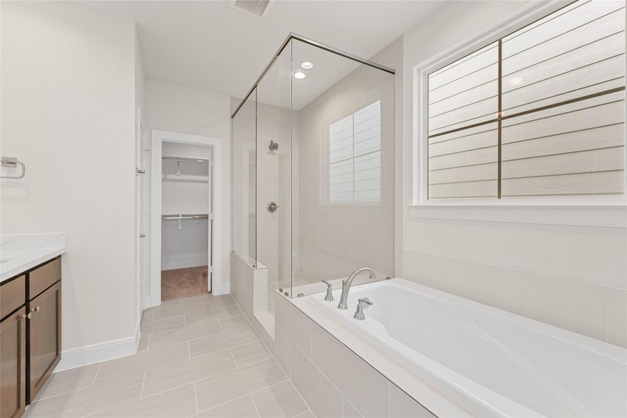 Primary Bathroom - 3rd Floor