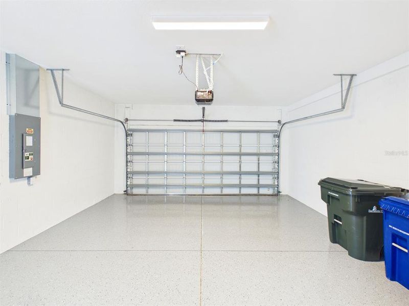 Spacious, unfurnished interior of a new home in , Sarasota (Image 68). Spacious, unfurnished interior of a new home in , Sarasota (Image 68).