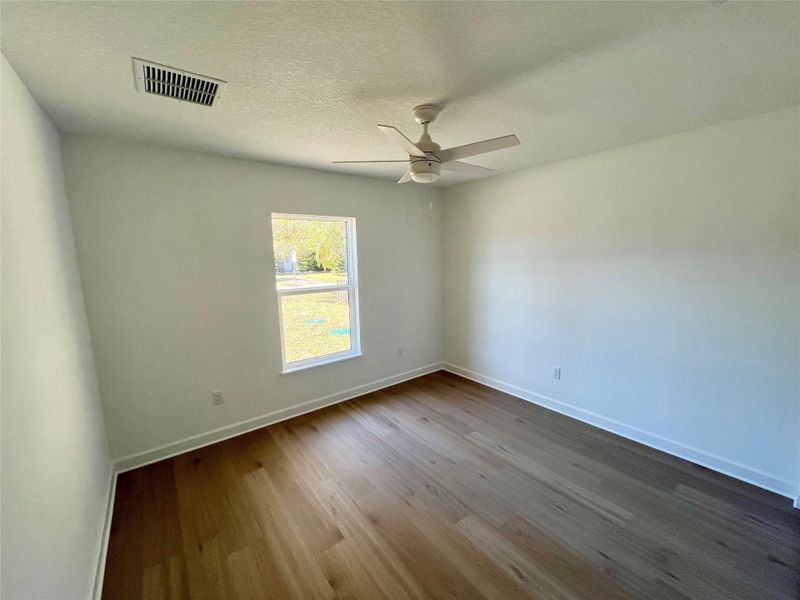 Guest bedroom