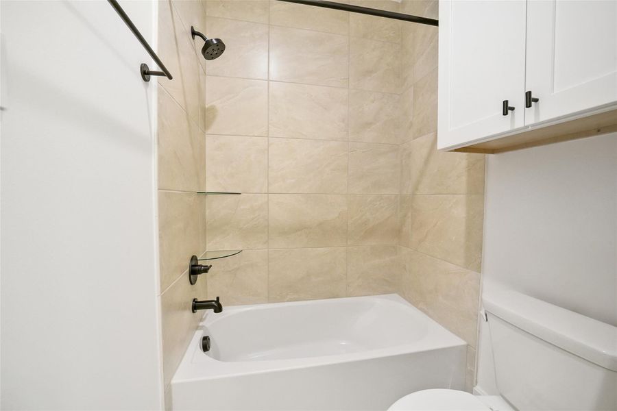 Furnished interior view inside a new home in Reserve in Memorial, Houston (Image 19). Furnished interior view inside a new home in Reserve in Memorial, Houston (Image 19).