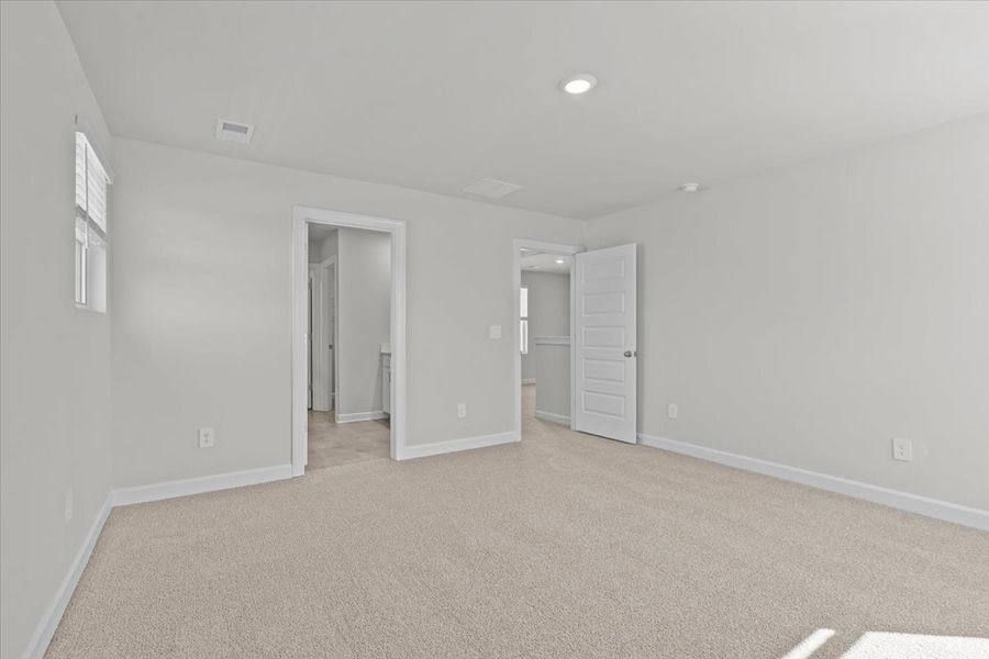 Spacious, unfurnished interior of a new home in Cedar Shoals – Heritage Collection, Piedmont (Image 23).