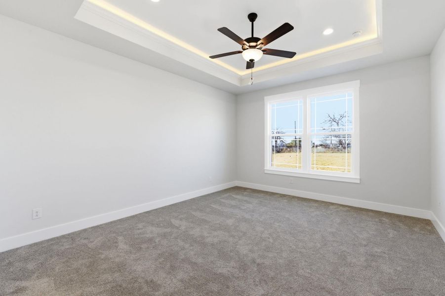 Spacious, unfurnished interior of a new home in Lonesome Dove, San Antonio (Image 17).