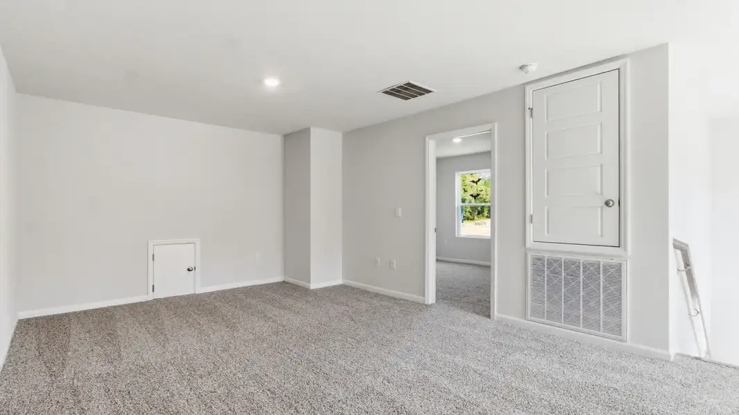 Spacious, unfurnished interior of a new home in Abilene Acres, Tallahassee (Image 21).