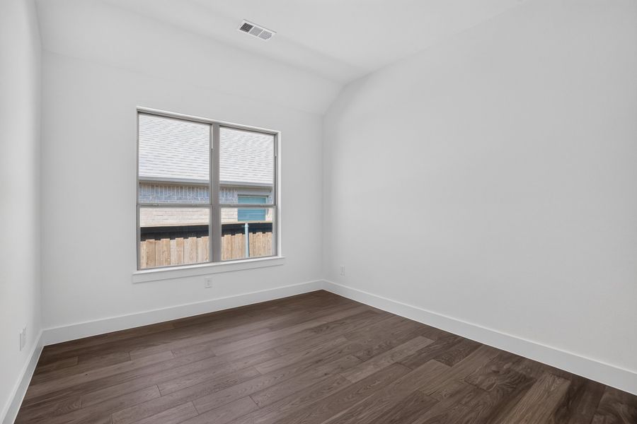 132 Buffalo - Bedroom