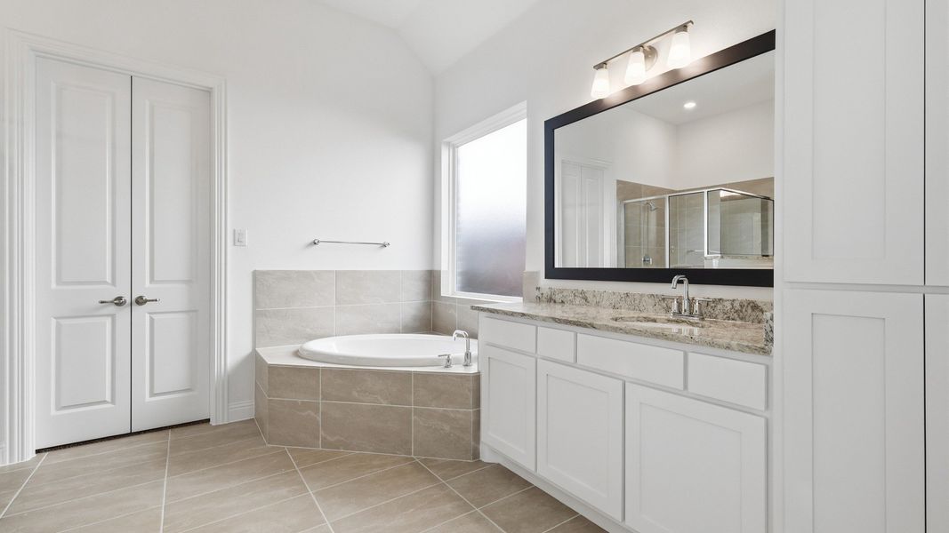 Furnished interior view inside a new home in Rio Vista at Kelly Ranch, Aledo (Image 30).