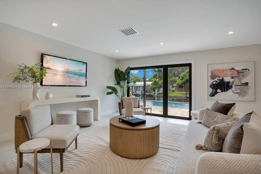 Furnished interior view inside a new home in , Fort Lauderdale (Image 6). Furnished interior view inside a new home in , Fort Lauderdale (Image 6).