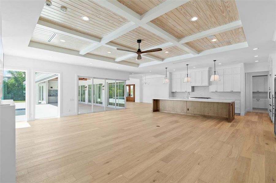 Spacious, unfurnished interior of a new home in , Boca Grande (Image 20).