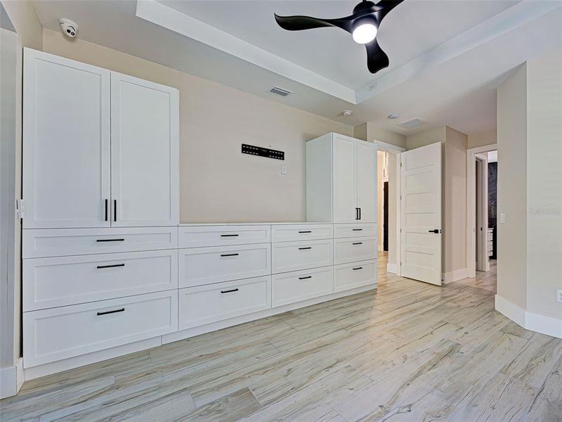 Spacious, unfurnished interior of a new home in , North Port (Image 37).