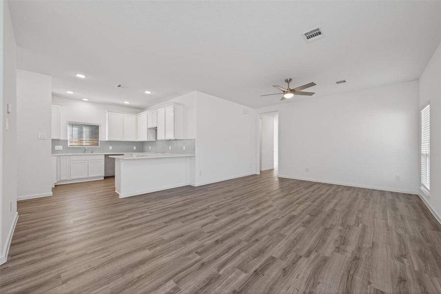 Spacious, unfurnished interior of a new home in Enclave at Willis, Willis (Image 22).