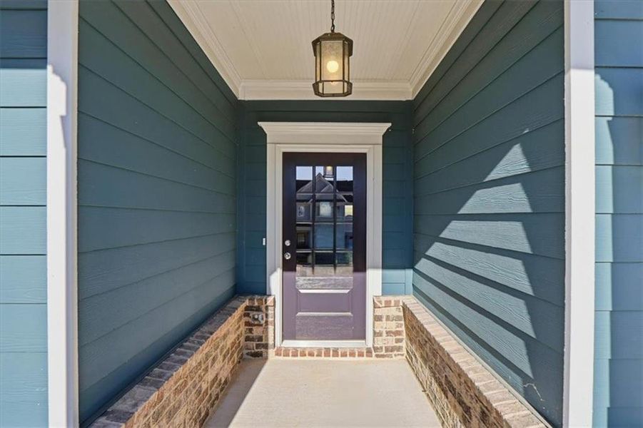 Exterior details and patio area of a home in Traditions of Braselton, Jefferson (Image 25).