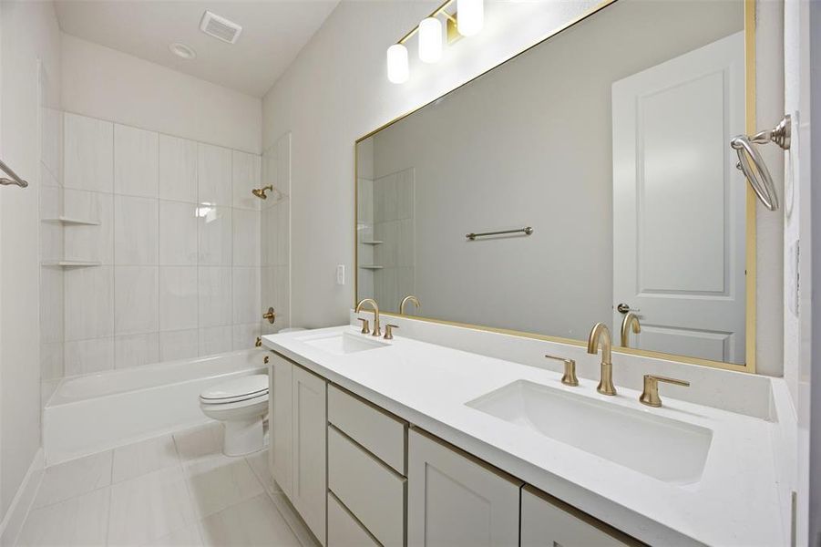 Furnished interior view inside a new home in Levante - 1 Acre Lots, Waxahachie (Image 14).