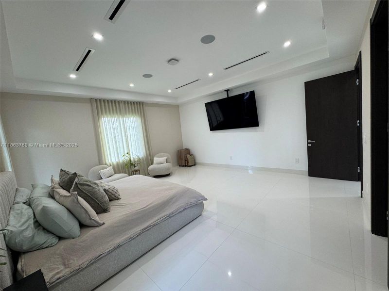 Furnished interior view inside a new home in , Miami (Image 11).