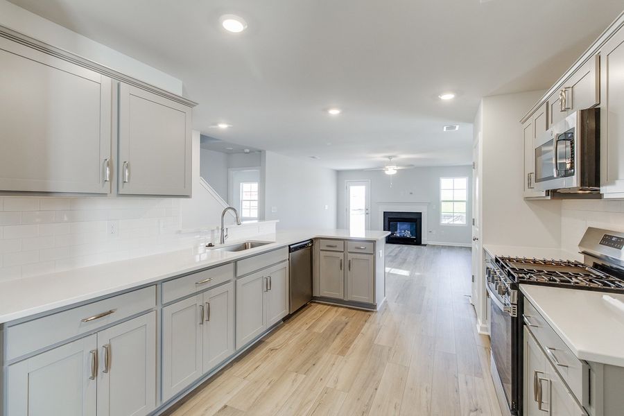 Furnished interior view inside a new home in Winston Point, Gilbert (Image 7).