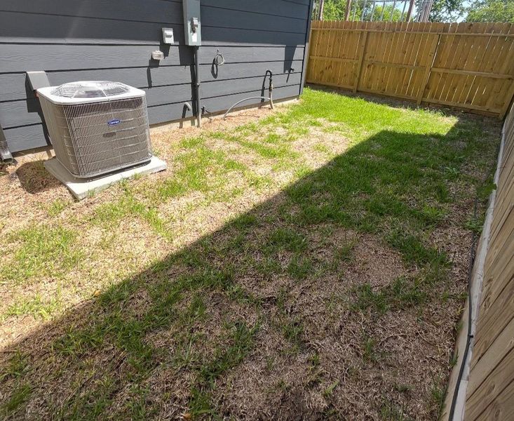 2712 Jensen Creek Ln. - Yard space ideal for entertainment 2712 Jensen Creek Ln. - Yard space ideal for entertainment