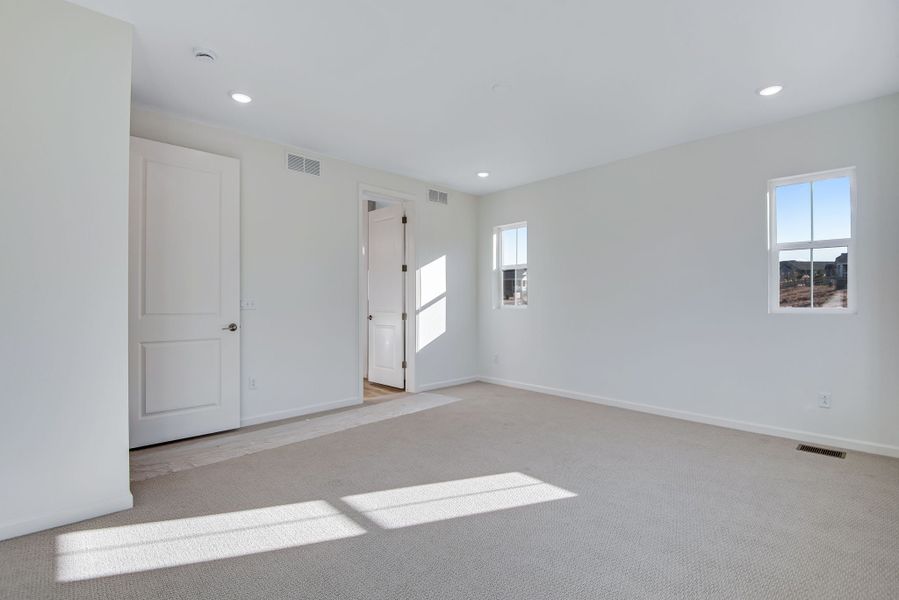 Representative unfurnished interior of a home built from the 3510 by Tri Pointe Homes in Sterling Ranch, Littleton (Image 9).