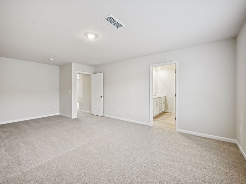 Spacious, unfurnished interior of a new home in Parkside at Grayson, Grayson (Image 15).