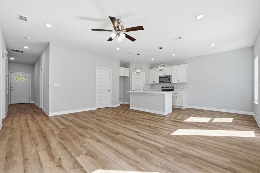 Spacious, unfurnished interior of a new home in McCarthy Estates, Defuniak Springs (Image 31). Spacious, unfurnished interior of a new home in McCarthy Estates, Defuniak Springs (Image 31).