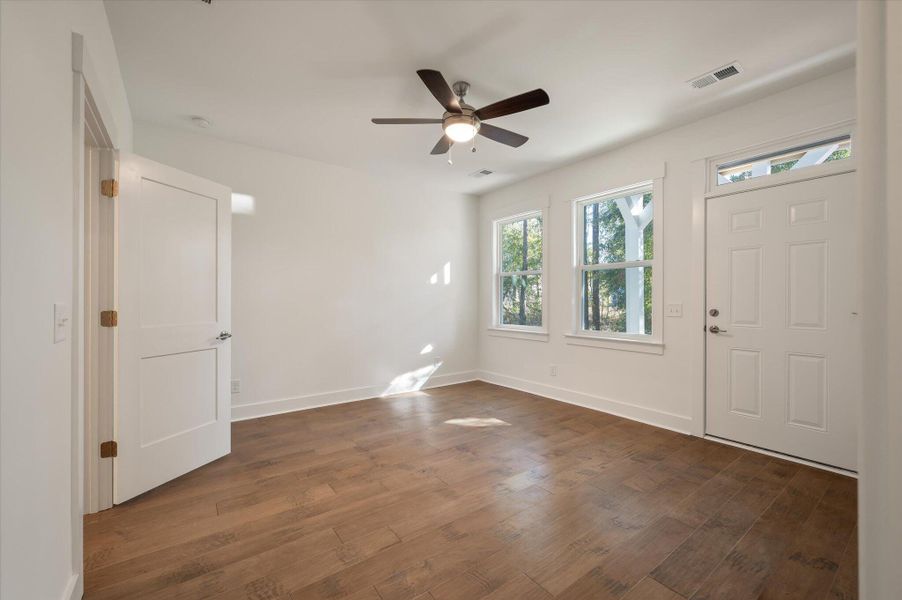 Spacious, unfurnished interior of a new home in , Charleston (Image 15).