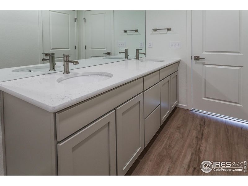 EXAMPLE PHOTOS: BATH